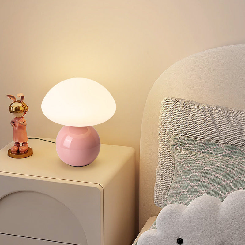 Mushroom table lamp in white with warm touch light